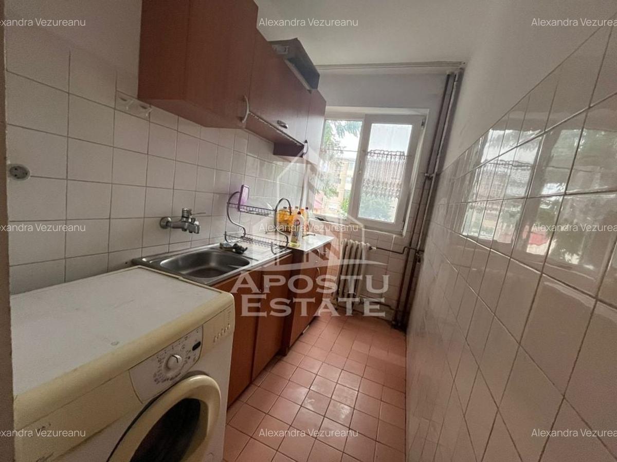 Apartament cu 2 camere, semidecomandat, etajul 2, zona Sagului - 7