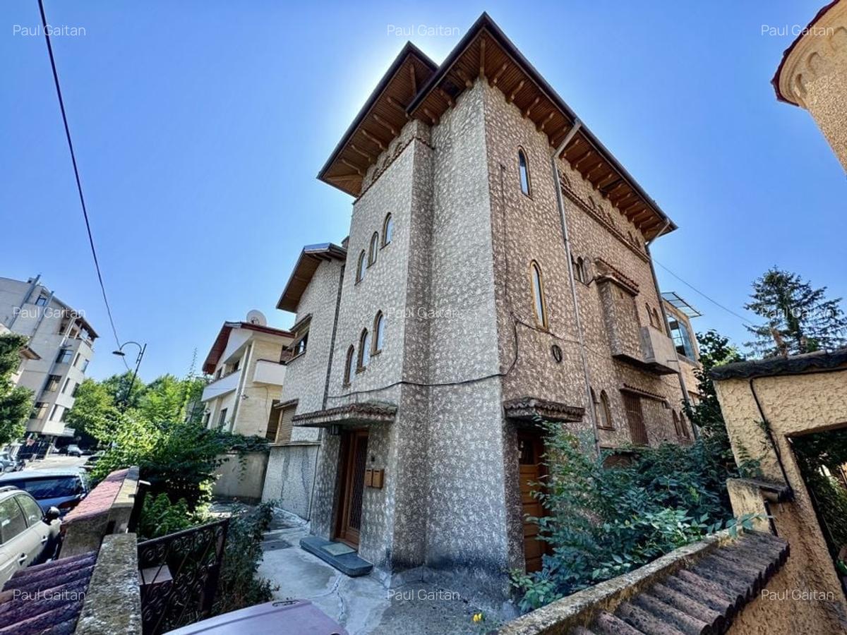 Vila Primaverii 300 mp utili teren 250 mp - 1