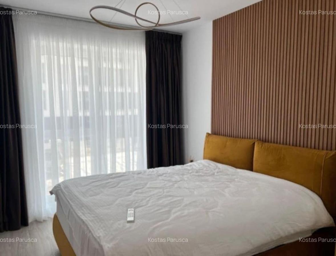 Apartament cu 2 camere decomandat în Tractorul - 9