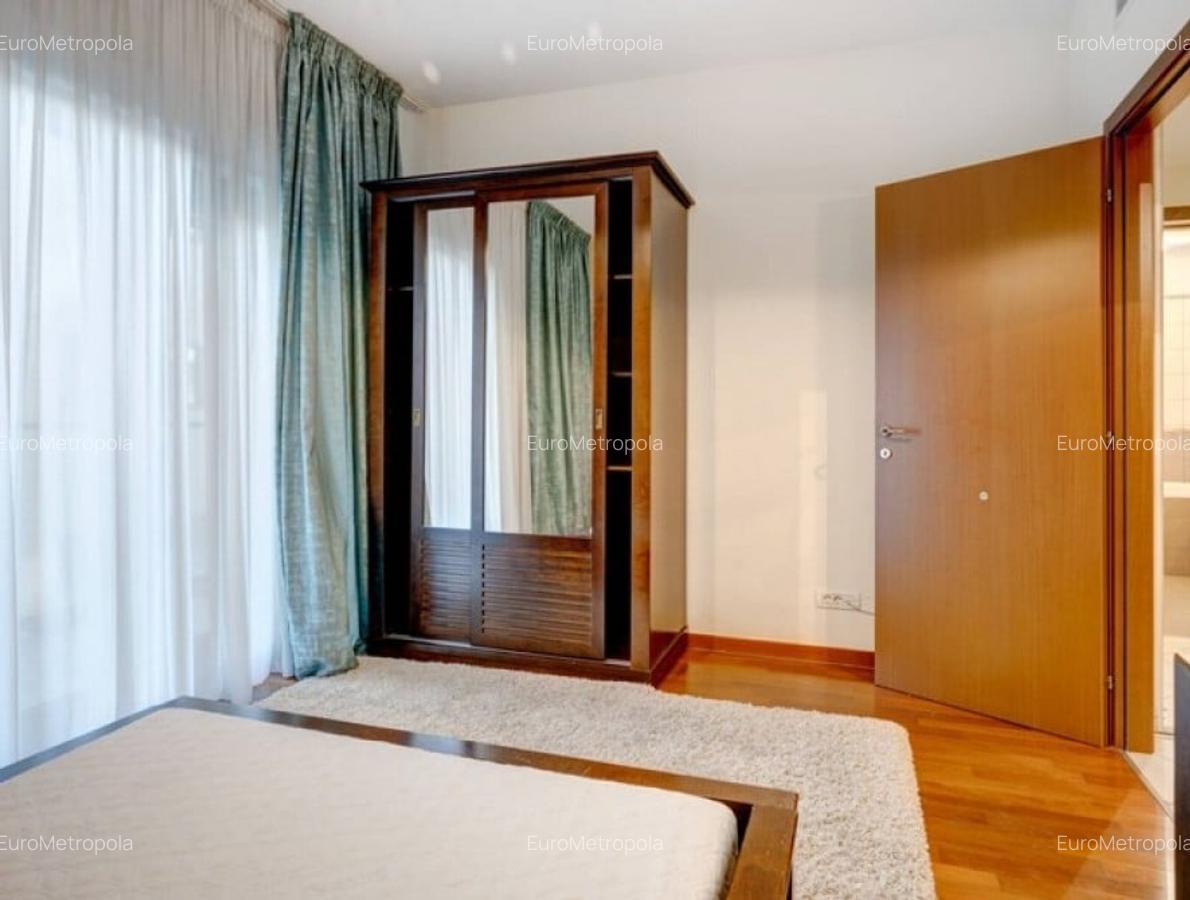 Apartament cu 4 camere decomandat în Herăstrău - 9
