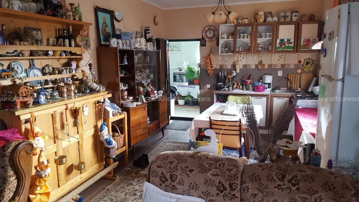 CASA DE VANZARE ZONA BRADU PITESTI - 8