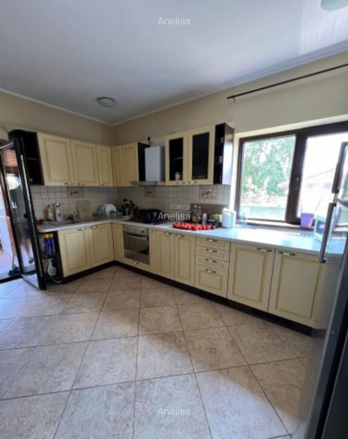 Casa 5 camere, P+1+Pod, toate utilitatile - 4