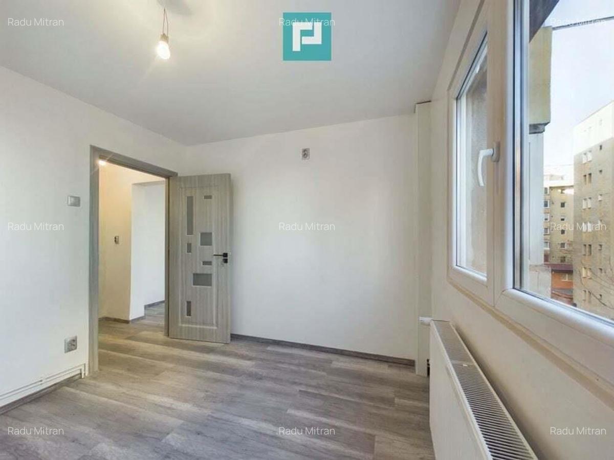 Apartament 3 camere pe str Hateg in Vlaicu - 9