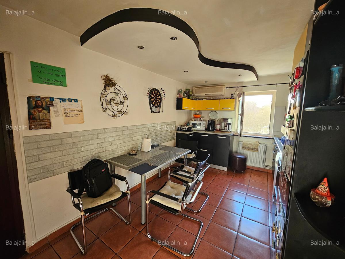 Apartament 4 camere, 2 băi, 2 balcoane, et. 2/4, Timișoara, Calea Torontalului - 16