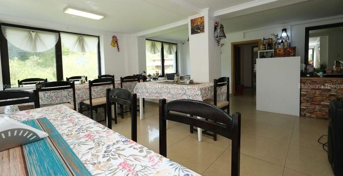 Pensiune la Cheia, moderna, functionala in totalitate, vedere mirifica (chirie) - 26 Pensiune la Cheia, moderna, functionala in totalitate, vedere mirifica (chirie) - 26