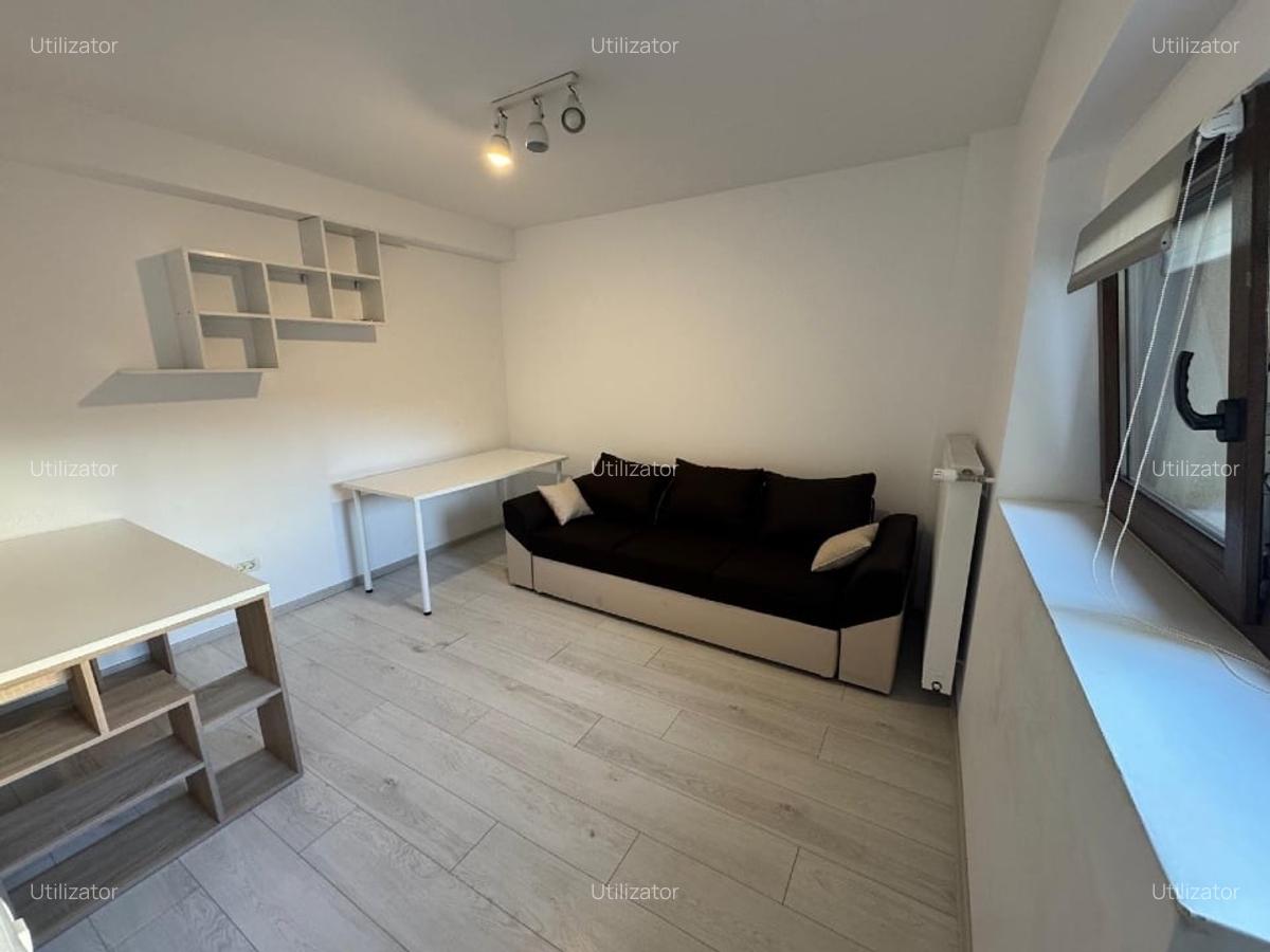 Propietar închiriez apartament 3 camere - 1