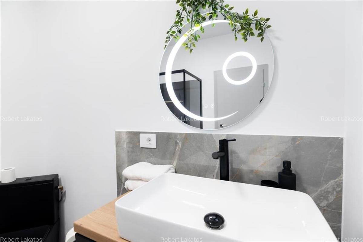 Apartament cu 2 camere decomandat, mobilat în Băile Felix - 19