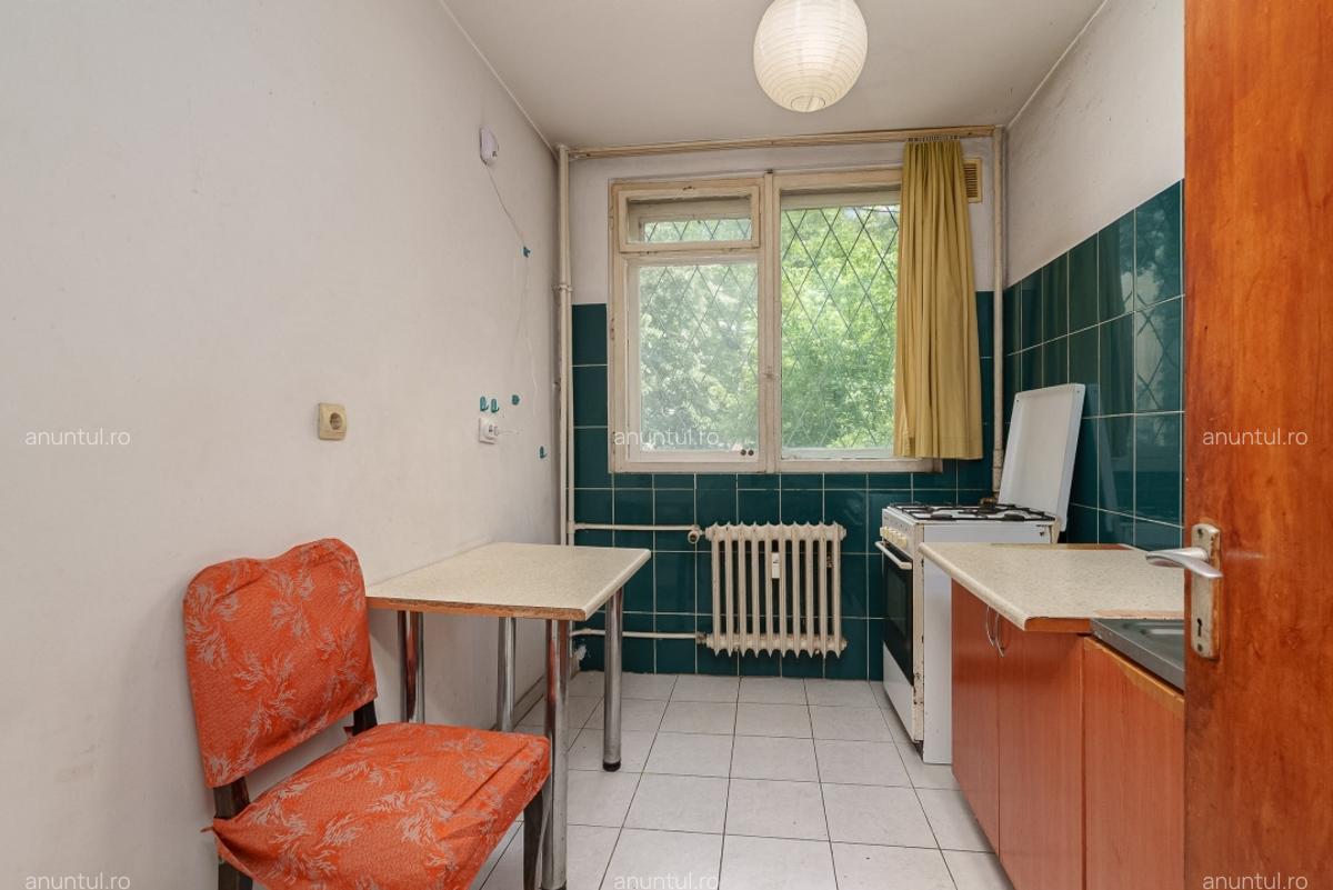 Lujerului - 3 camere - etaj 1 - Metrou Lujerului - Tramvai 41 - 8