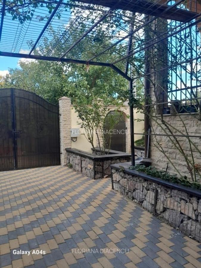 Vilă impresionantă Tulcea- direct la proprietar - 2 Vilă impresionantă Tulcea- direct la proprietar - 2