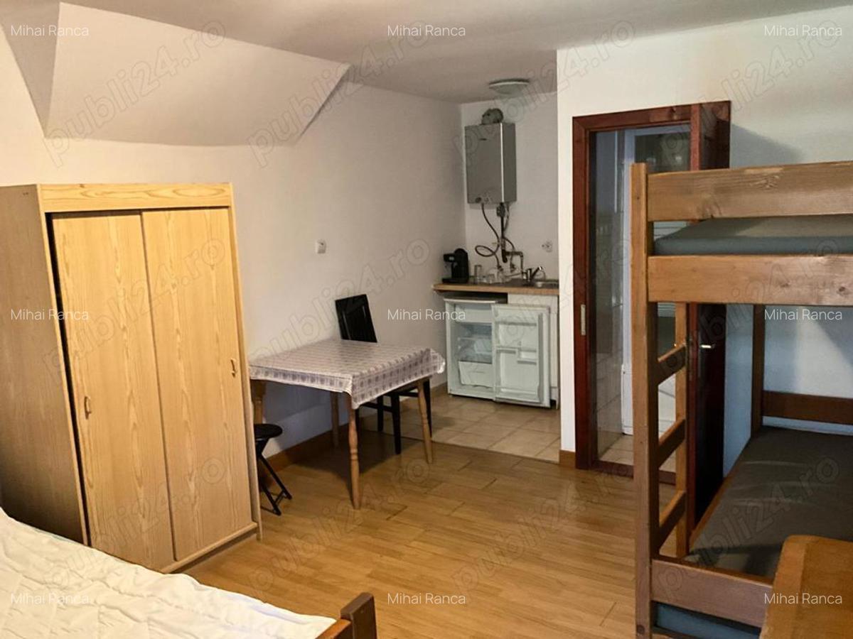 Pensiune 8 cam cu 4 paturi teren 1350 mp - 8