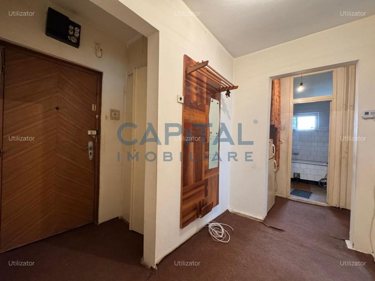 FARA COMISION! Apartament decomandat, 2 balcoane, etaj 1/8 - 5