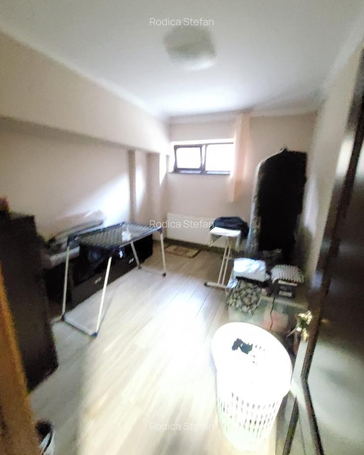Apartament cu 4 camere decomandat în Dămăroaia - 7