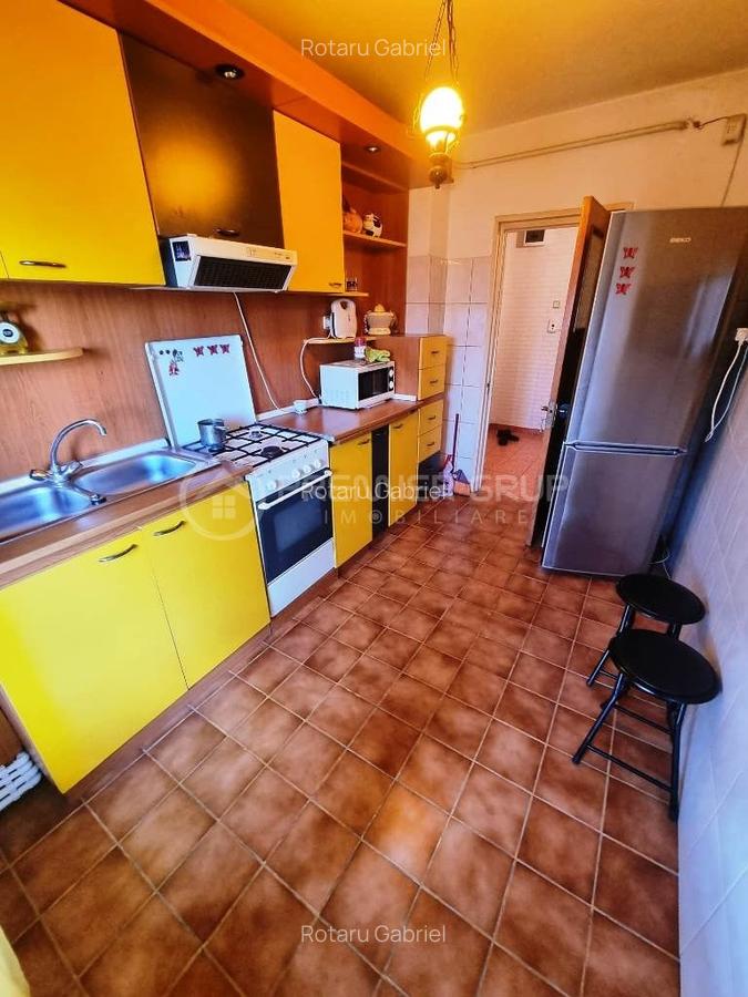 Apartament cu 3 camere în Central - 7
