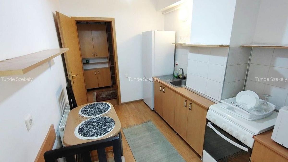 Apartament 2 camere, 56 mp, etaj 1/4,  garaj, zona centrala - 7 Apartament 2 camere, 56 mp, etaj 1/4,  garaj, zona centrala - 7