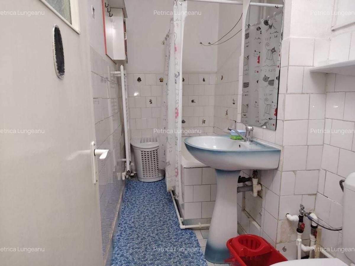 Inchiriez apartament 2 camere - 4