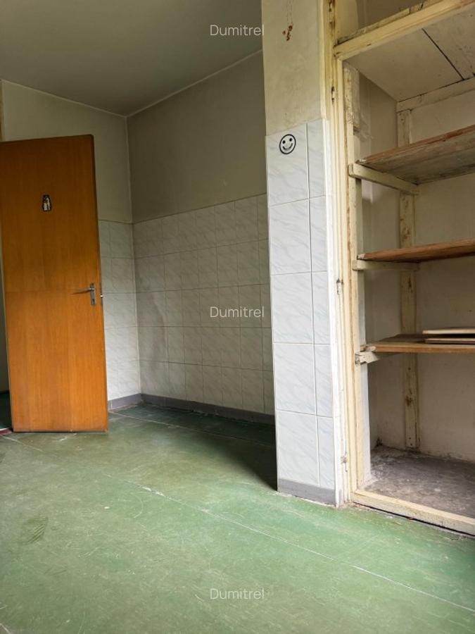 Vand apartament 4 camere, decomandat, etaj 1 - Rahova, Sos.Salaj - 10