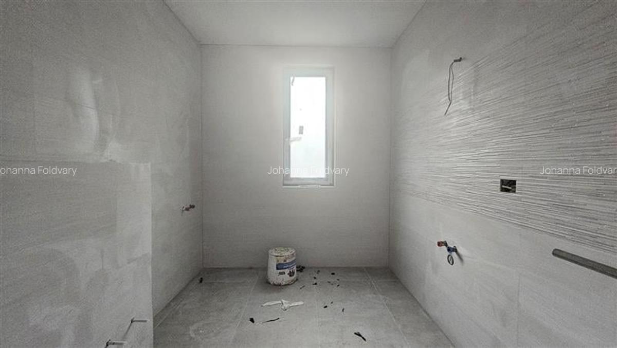 Casă cu 4 camere în Dumbrăvița - 7