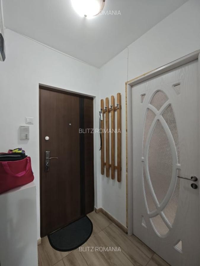 Apartament de vanzare, cu 1 camera, 22 mp, zona Bl. Unirii - 5