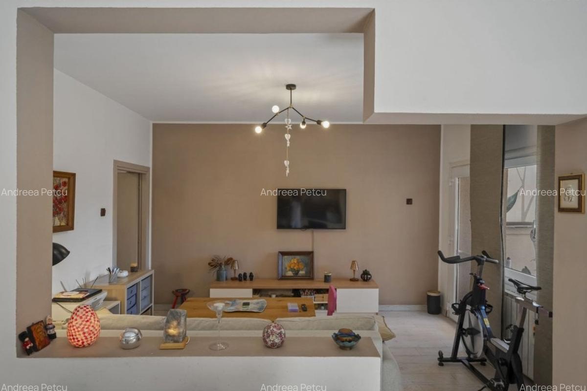 Vila unifamiliala eleganta, cu garaj si curte proprie, Uverturii / Lacul Morii - 7
