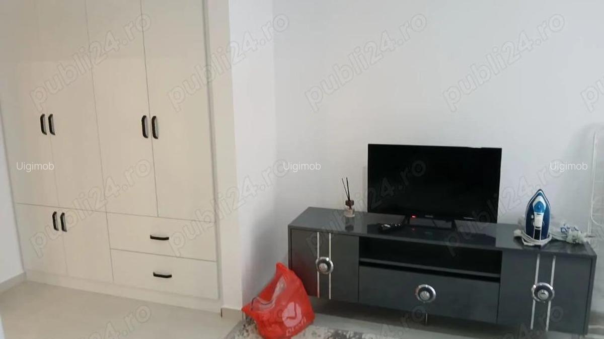 Garsoniera la 5 minute de statia de metrou Nicolaie Teclu etaj 7 - 1