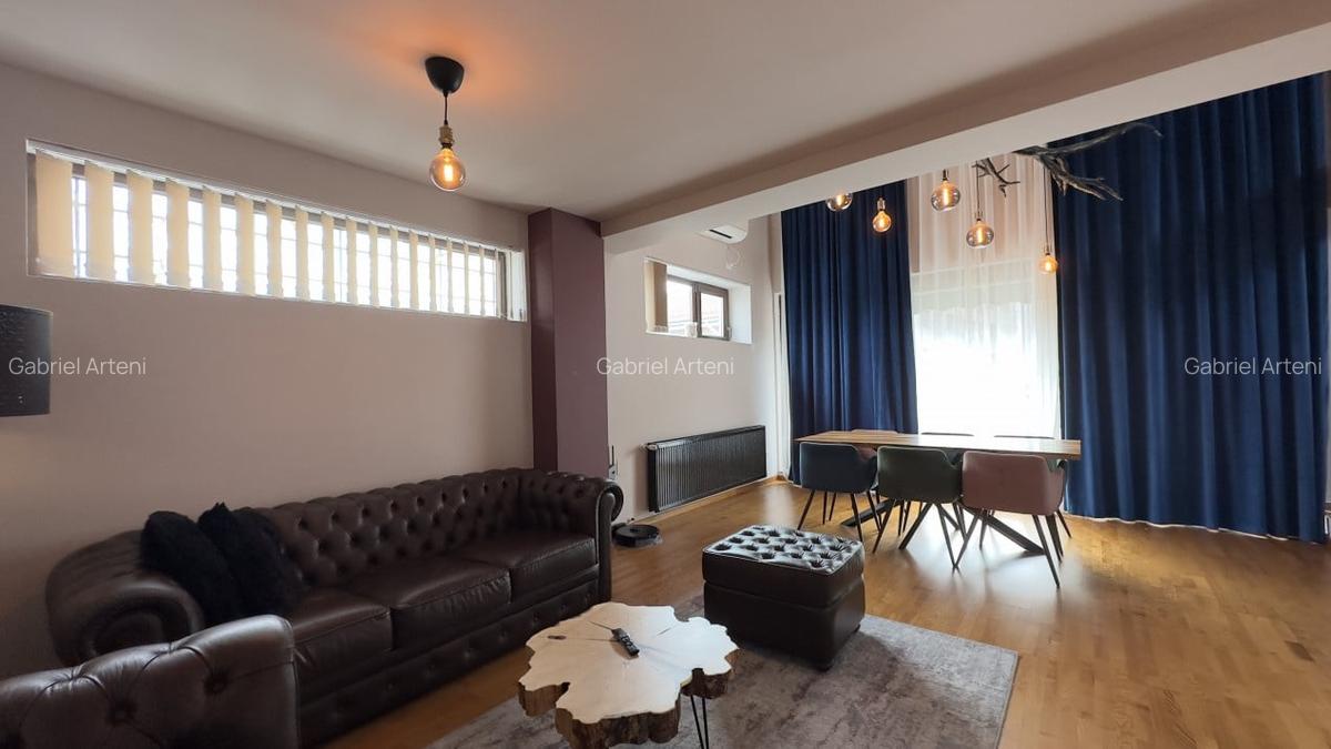 Apartament spatios cu 5 camere, vila 2010! - 1