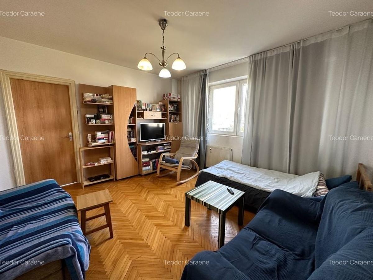 Apartament cu 2 camere semidecomandat în 1 Mai - 1