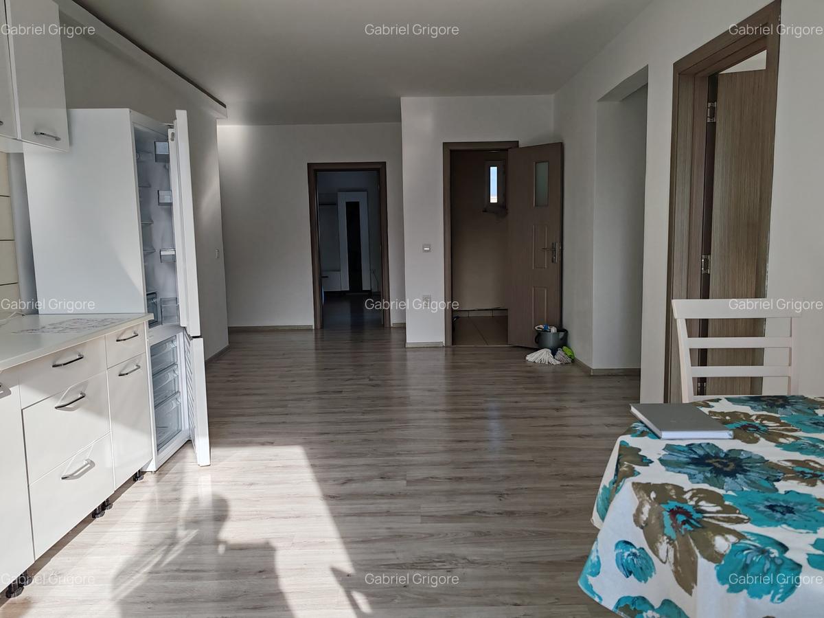 Apartament 4 camere in bloc vila zona Central - 9