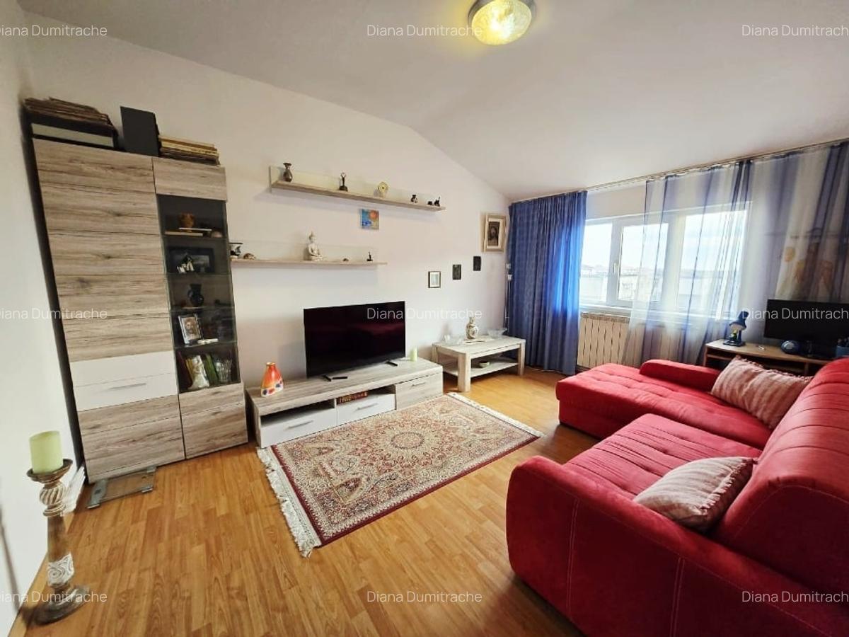 Vând apartament 2 camere Poarta 6 - 5