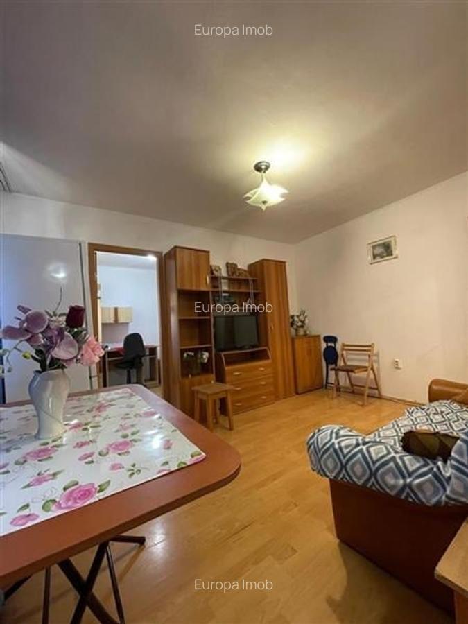 Apartament 2 camere de vanzare zona 23 August -Tulcea - 2