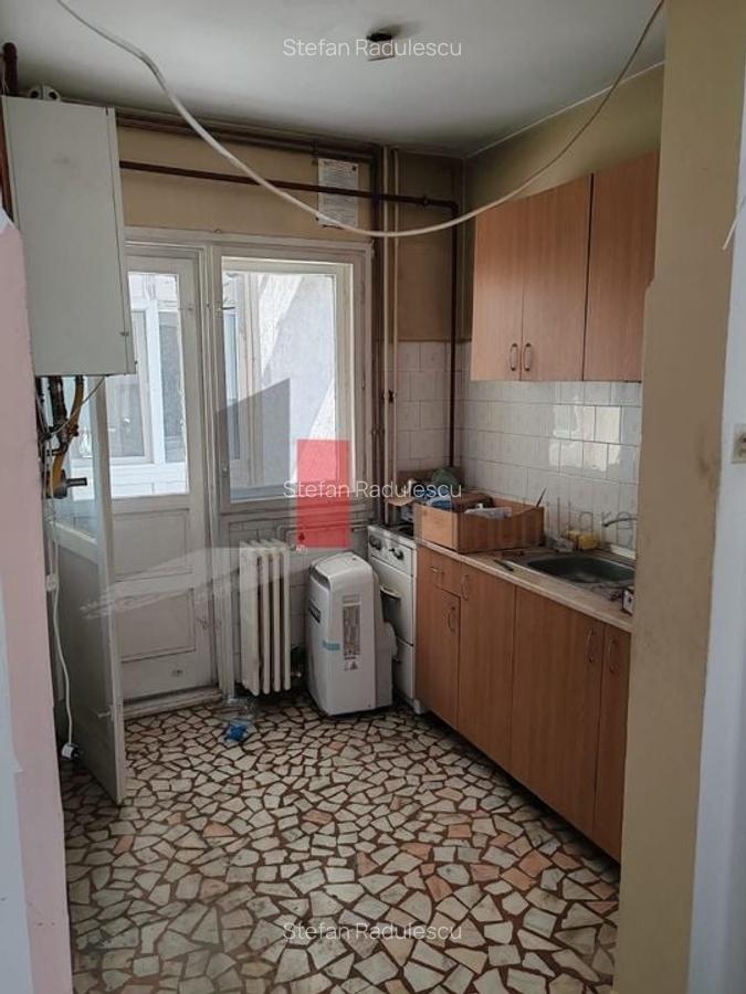 Apartament cu 4 camere decomandat în Cotroceni - 12