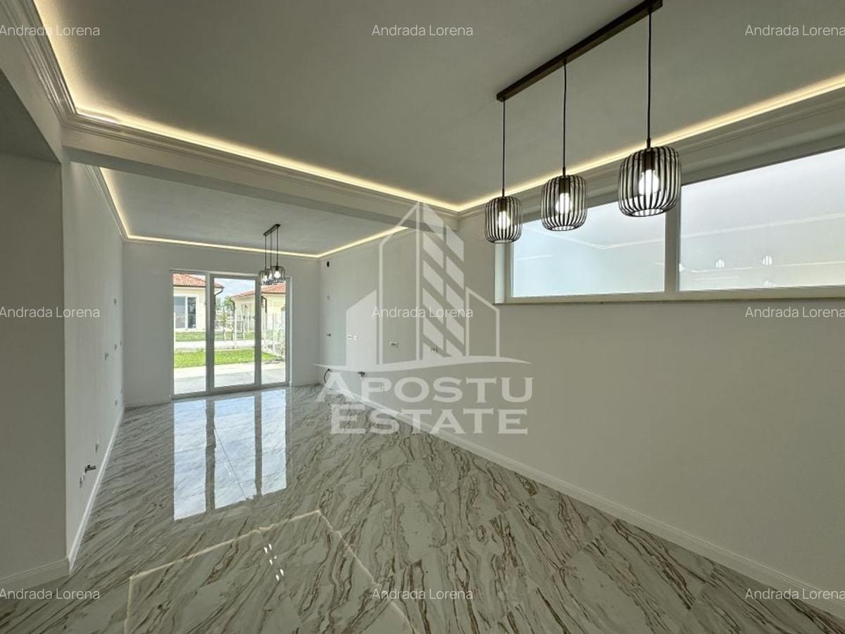 Jumatate de duplex cu 4 camere, in apropiere de Sanandrei - 2