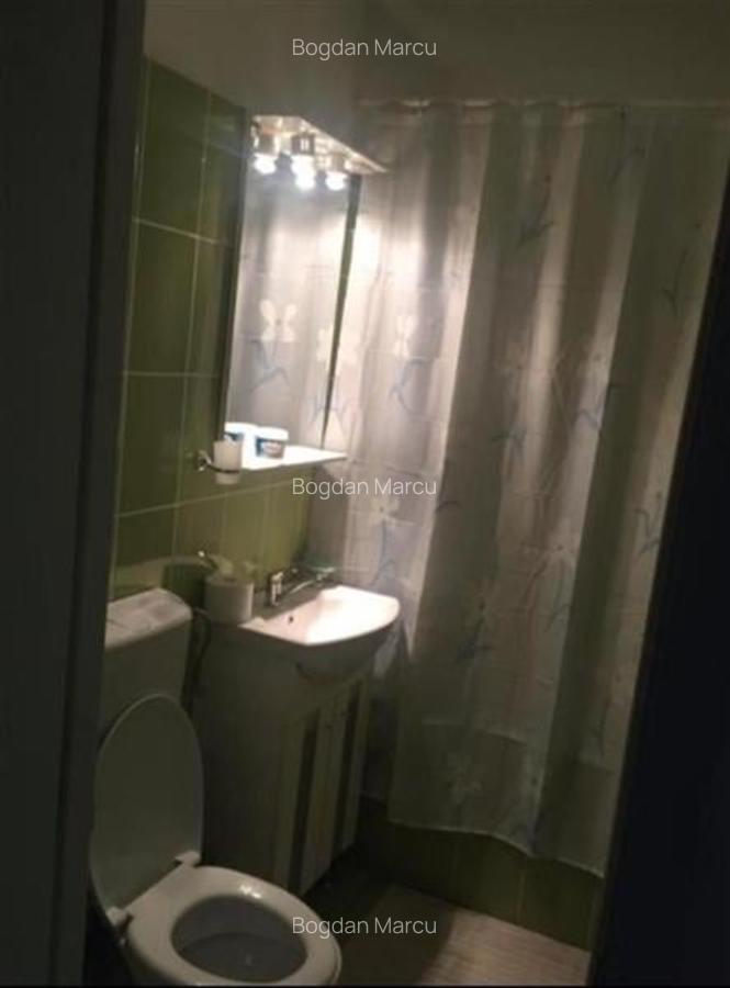 Decomandat, mobilat si utilat, linga Politehnica - 7
