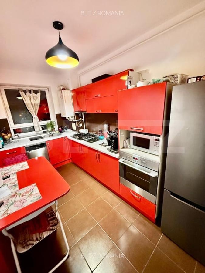 Apartament de vanzare, cu 2 camere, decomandat, etaj 7/8, zona Avantgarden - 5