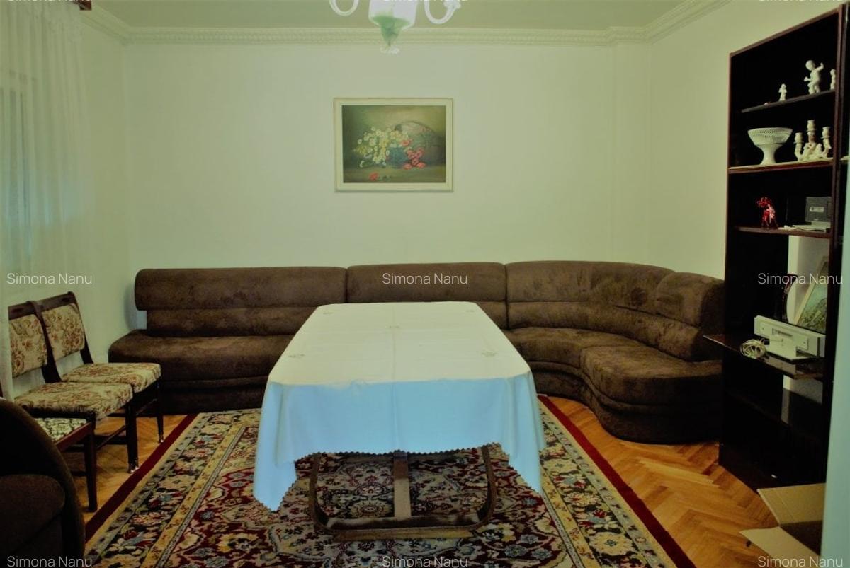 Casă cu 4 camere în Băicoi - 2