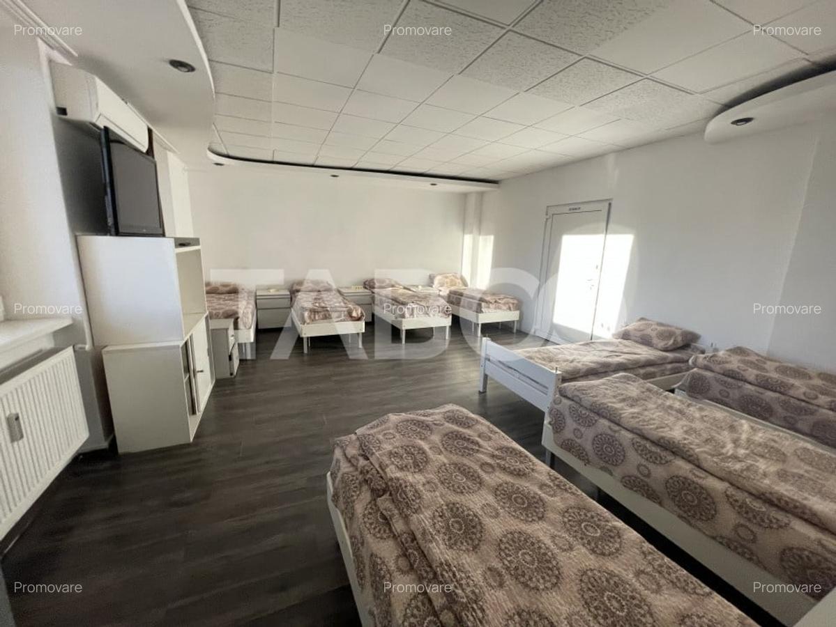 Spatiu comercial la strada 3 incaperi 150 mpu si curte Terezian Sibiu - 1