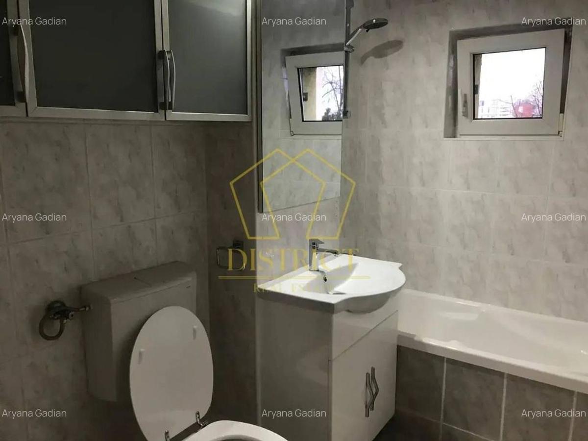 Apartament cu 4 camere decomandat în Torontalului - 7