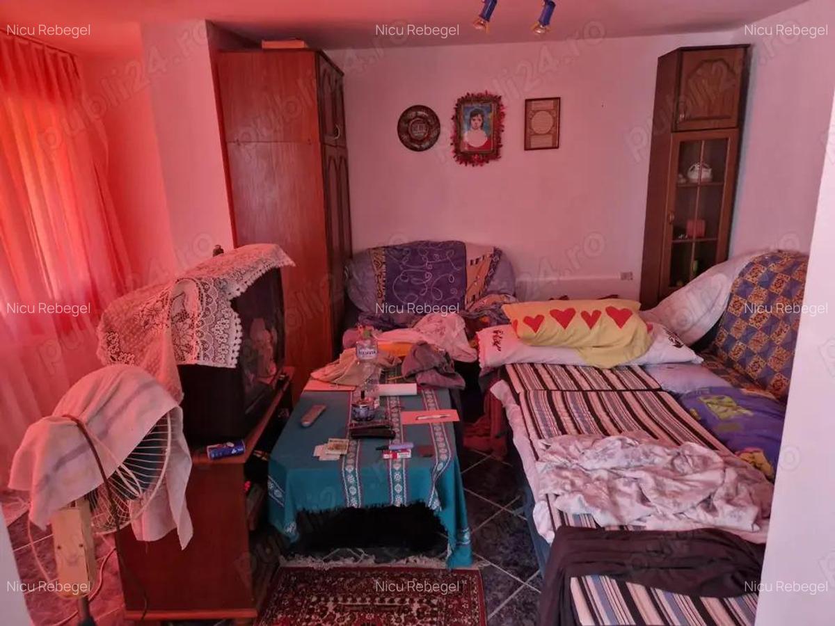 Casa Zona Mihaesti Valcea - 8