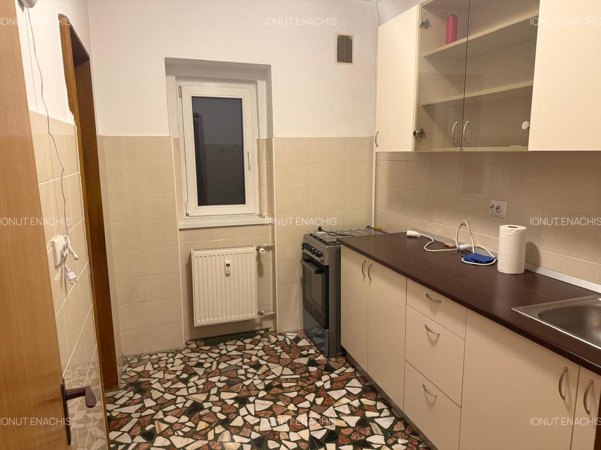 OFERTA INCHIRIERE AP 2 CAM IN VILA - 1