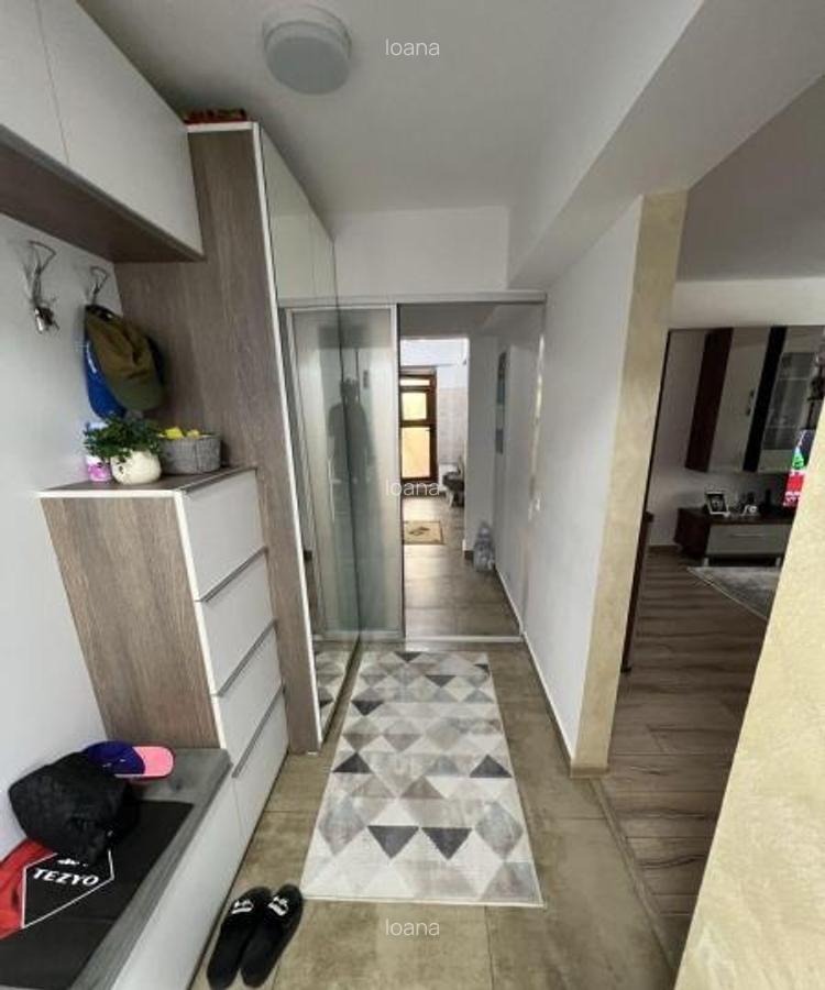 Apartament cu 4 camere decomandat, mobilat în Tomis Nord - 2