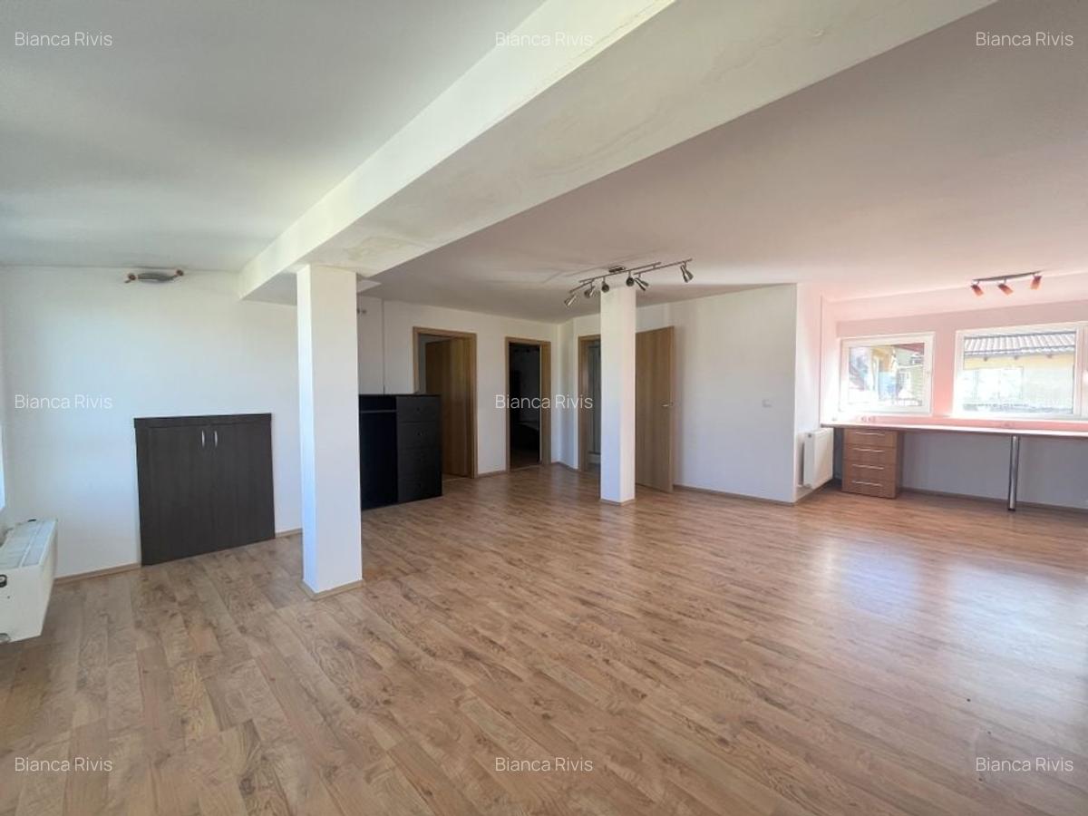 Apartament deosebit de vânzare - mansardă spațioasa - 3