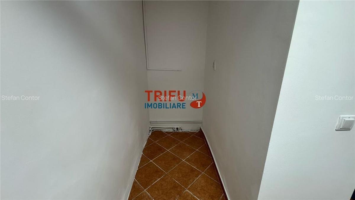 Spatiu de inchiriat zona Piata Cetate pretabil salon - 4