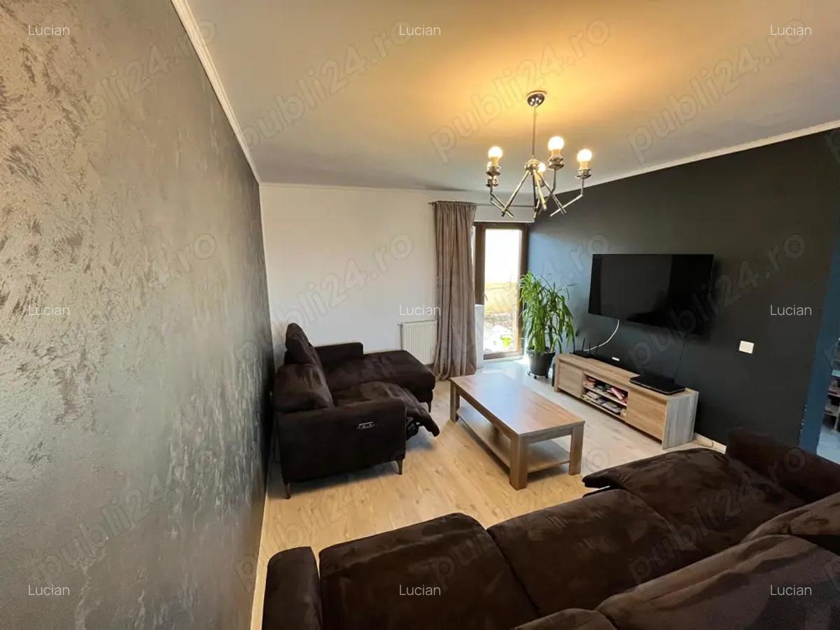 Casa tip triplex de vanzare Horpaz - 1