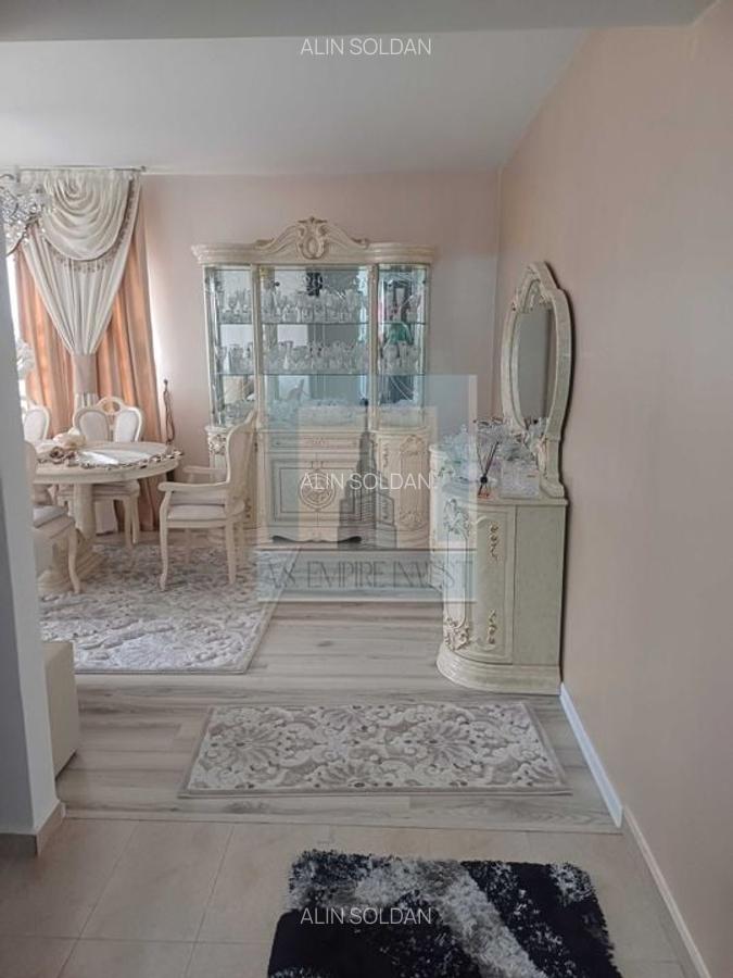 Apartament cu 3 camere decomandat în Noua - 2