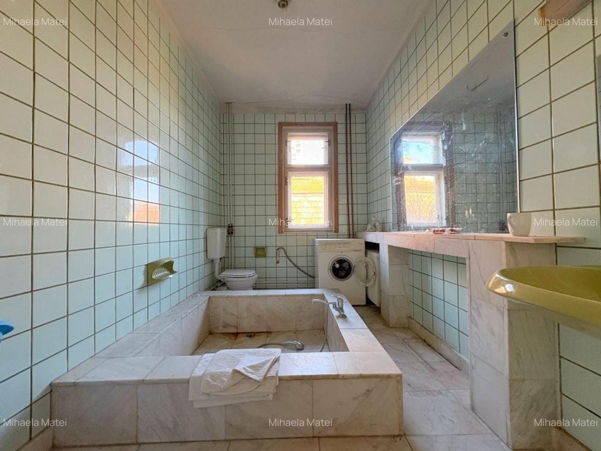 Apartament cu 4 camere decomandat în Central - 11
