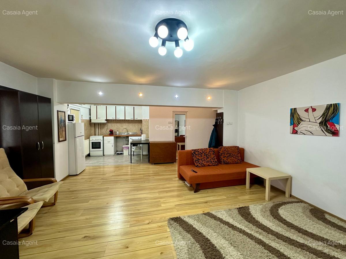 Garsonieră spațioasă // 42 mp construiți // Calea Călărașilor // Gata de mutare - 1