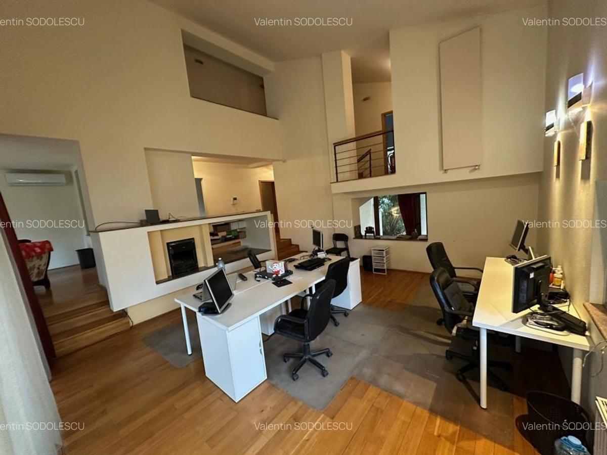 Casă / Vilă cu 6 camere în zona  Calea Aradului - 2