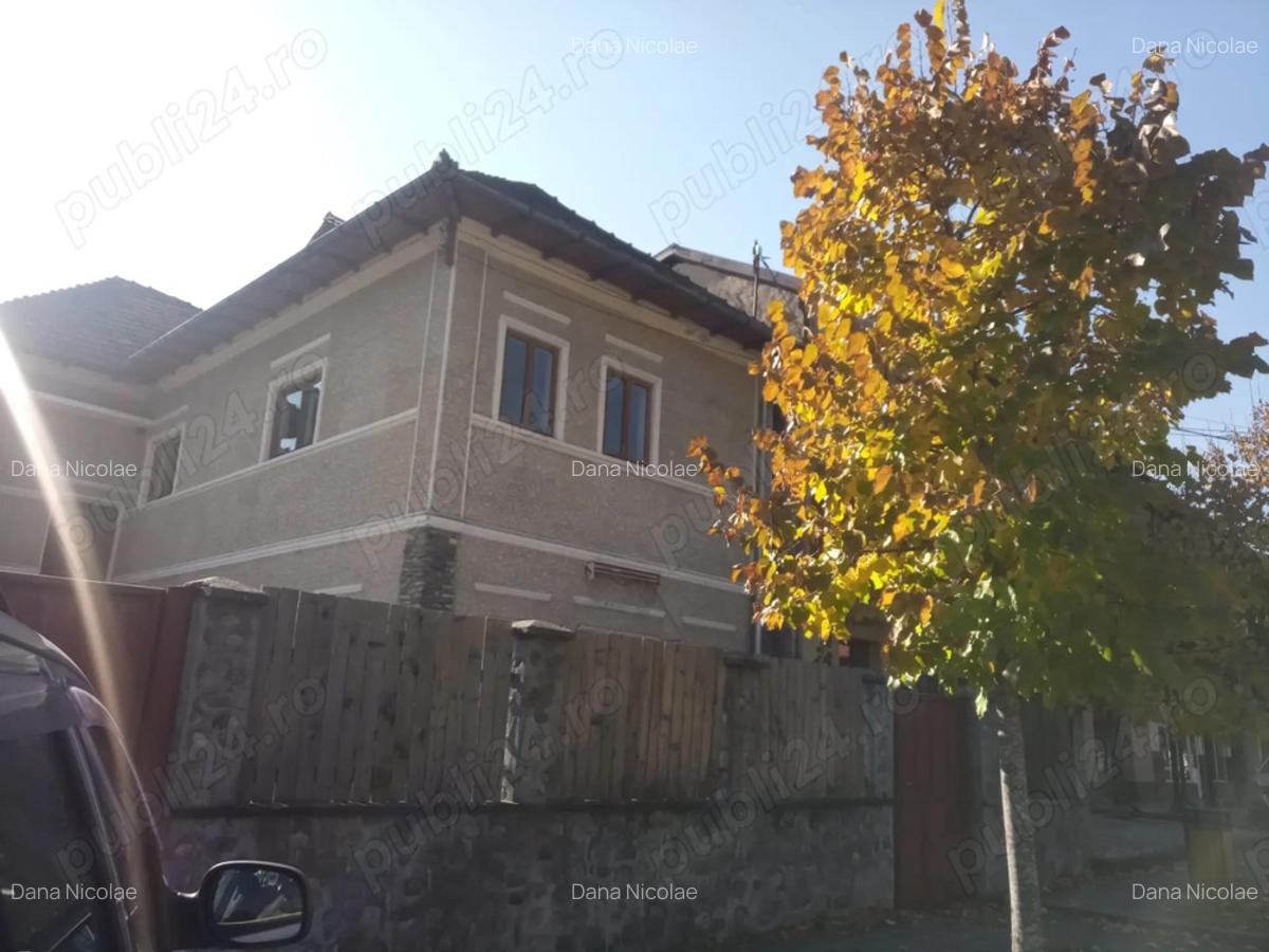 Casa de vanzare in Brezoi - 2