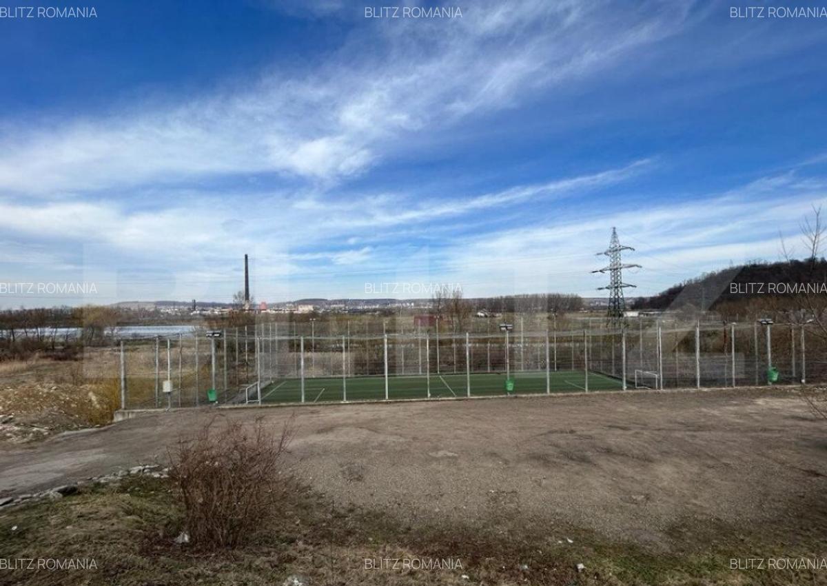 Spatiu comercial, 70 mp, teren sintetic de fotbal, Centru - 3