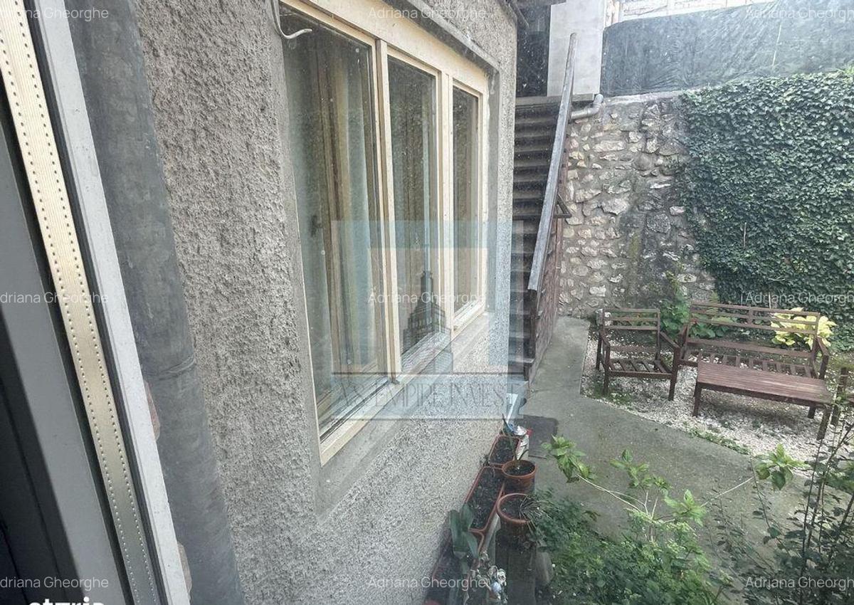 Casa de vanzare- zona Schei - 12