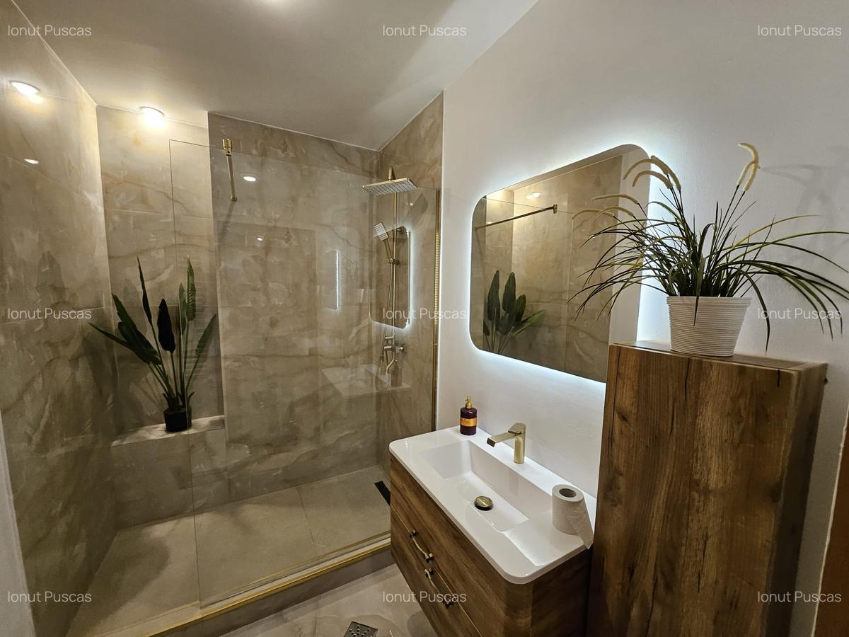 Apartament cu 4 camere decomandat, mobilat în Aviatorilor - 16